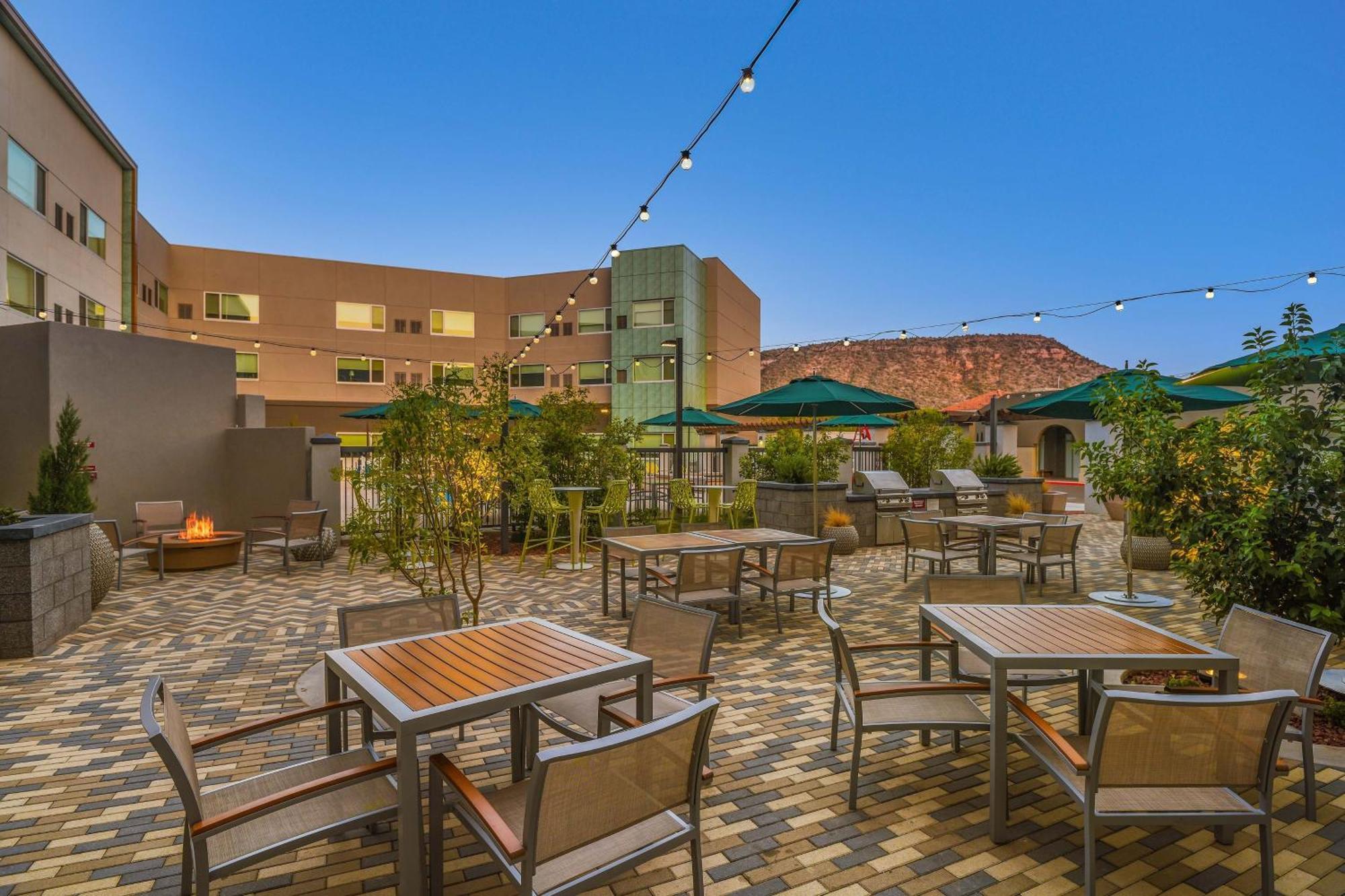 Element Sedona Hotel Екстериор снимка